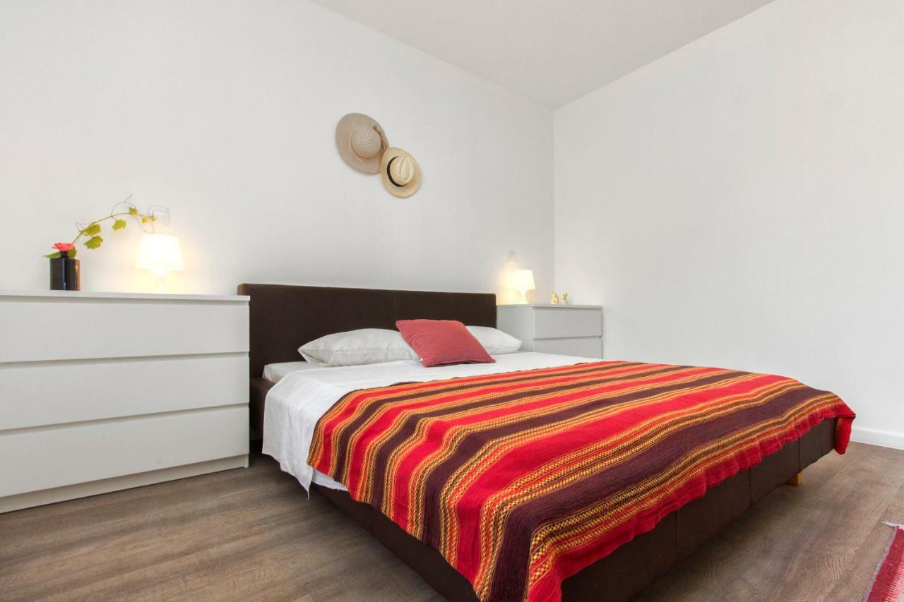 Apartmani Olivette Σίμπενικ Εξωτερικό φωτογραφία